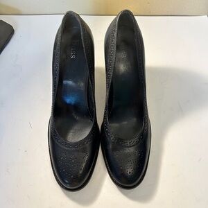 Bass Women's Classic Black Heels